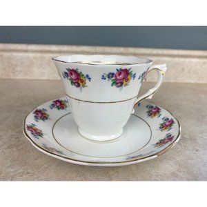 Colclough Bone China England Rose Buds Tea Cup And Saucer Set